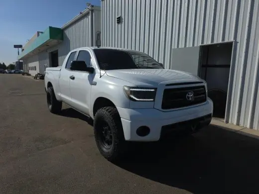 Toyota Tundra 2010 4x4 Grado 4dr Cabina Doble Doble Cabina Pickup SB (5.7L V8 FFV)