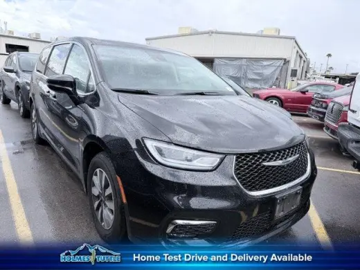 Chrysler Pacifica Plug-In Hybrid 2024 Select 4p Minivan