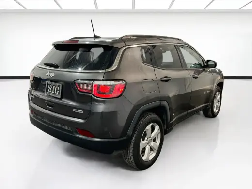 Jeep Compass 2017 4x4 Latitude 4dr SUV (versión de mitad de año)