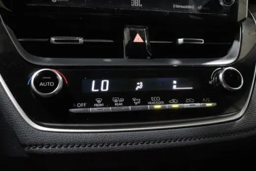Toyota Corolla 2020 XSE 4dr Sedán