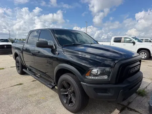 Ram 1500 Clásico 2022 4x4 Warlock 4dr Crew Cab 5.5 ft. SB Pickup