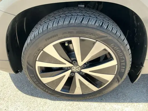 Volkswagen Taos 2023 SE 4dr SUV