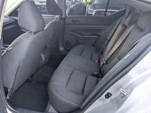 Nissan Altima 2024 2.5 SV Sedán de 4 puertas