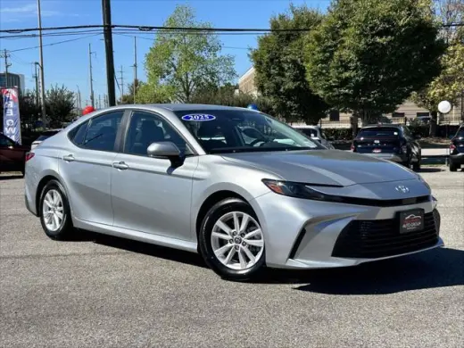 Toyota Camry 2025 LE 4p Sedan