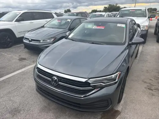 Volkswagen Jetta 2023 SE Sedán 4 puertas