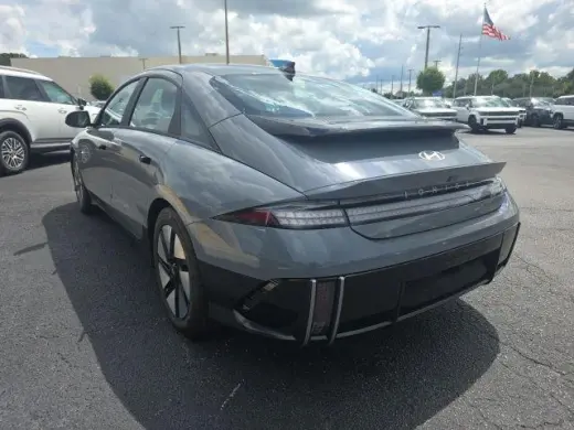 Hyundai IONIQ 6 2023 SE 4p Sedana