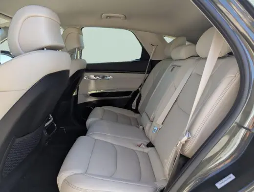 Genesis GV70 2025 AWD 2.5T Standard 4dr SUV