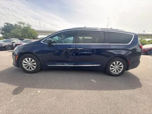 Chrysler Pacifica 2018 Touring L Minivan de 4 puertas