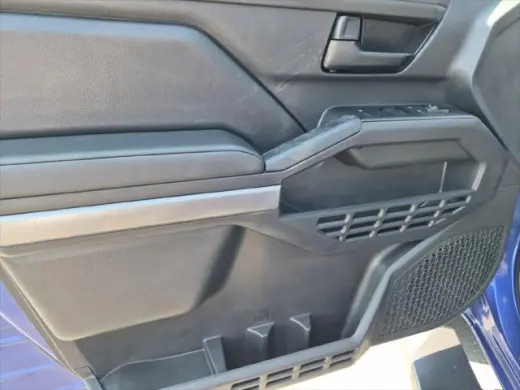 Toyota Tacoma 2025 4x2 SR5 4p Doble Cabina Doble 5.0 ft SB