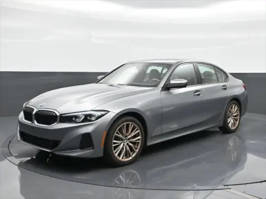 BMW Serie 3 2023 330i 4p Sedén