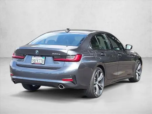 Serie 3 BMW 2022 330e 4p Sedan