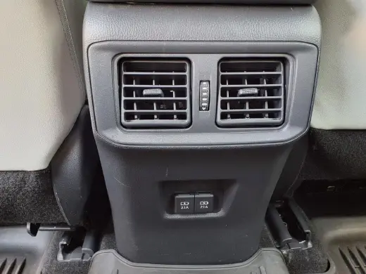 Toyota RAV4 Hybrid 2021 AWD XLE Premium 4dr SUV