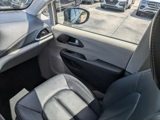 Chrysler Pacifica Plug-In Hybrid 2024 Select 4dr Mini-Van