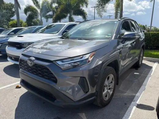 Toyota RAV4 2025 XLE 4p SUV