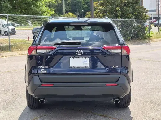Toyota RAV4 2024 XLE 4p SUV