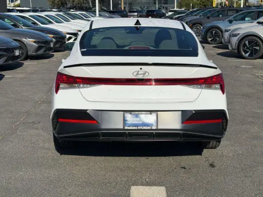 Hyundai ELANTRA 2026 SEL Sport Premium 4p Sedan