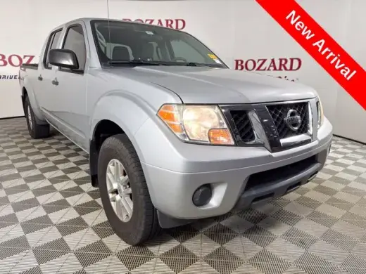 Nissan Frontier 2018 4x4 SV 4p Cab de Tripulación 6.1 pies LB 5A