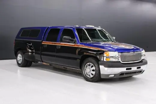 GMC Sierra 3500 2002 4dr Crew Cab SLE 2WD LB DRW