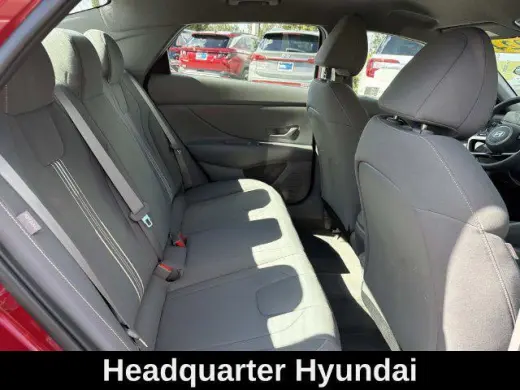 Hyundai ELANTRA 2024 SEL 4p Sedan
