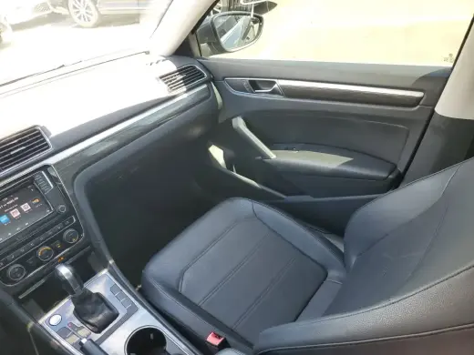 Volkswagen Passat 2018 2.0T SE 4dr Sedán