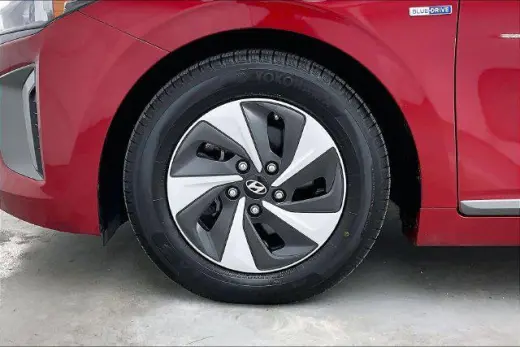 Hyundai IONIQ Hybrid 2019 SEL 4p Hatchback