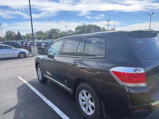 Toyota Highlander 2013 Base 4dr SUV (2.7L l4)