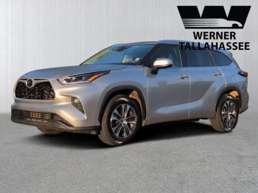Toyota Highlander 2021 XLE SUV 4 puertas