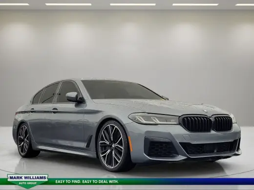 Serie 5 BMW 2021 AWD M550i xDrive Sedán 4p