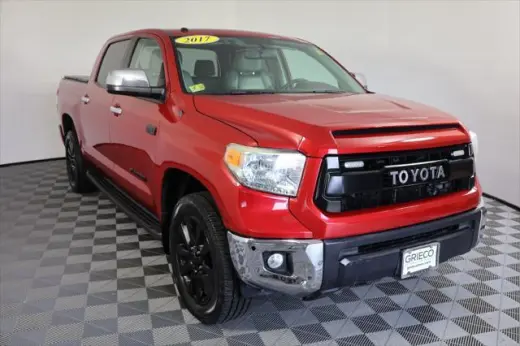 Toyota Tundra 2017 4x4 Limited 4dr CrewMax Cab Pickup SB (5.7L V8)