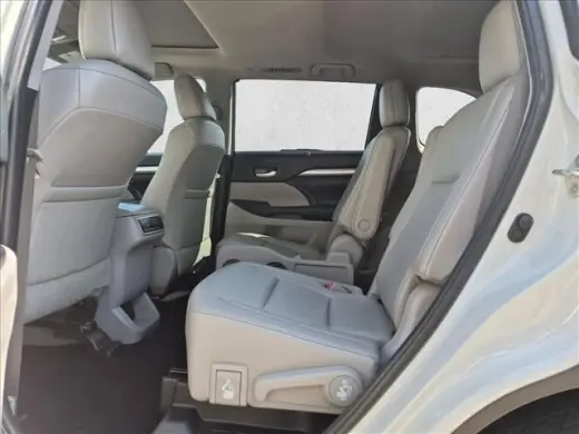 Toyota Highlander 2019 AWD XLE 4dr SUV