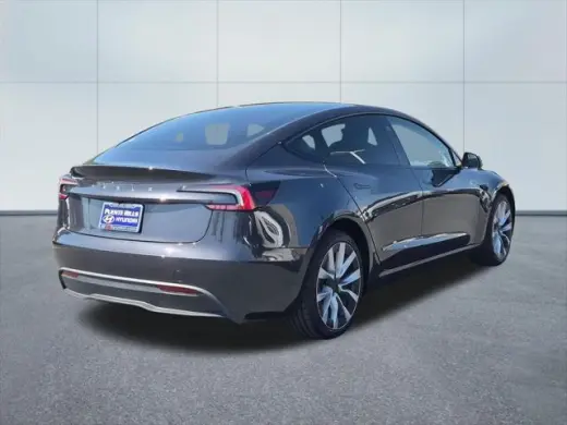 Tesla Model 3 2024 Long Range 4p Sedan
