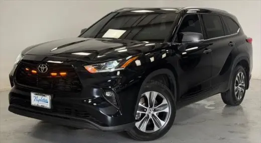 Toyota Highlander 2021 AWD XLE 4dr SUV