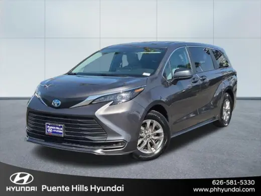 Toyota Sienna 2025 LE 8-Pasajeros 4p Mini-Van