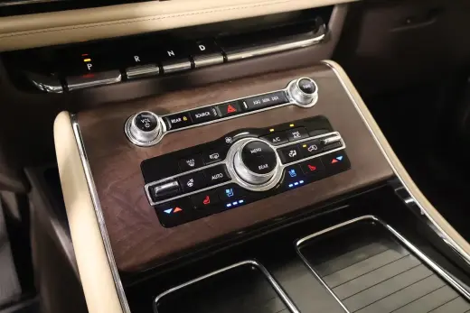 Lincoln Aviator 2022 AWD Reserve 4dr SUV