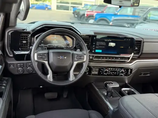 Chevrolet Silverado 1500 2023 4x4 RST 4puerta Crew Cab 5.8 ft. SB