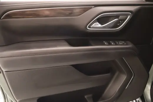 Chevrolet Suburban 2023 4x4 LS 4dr SUV