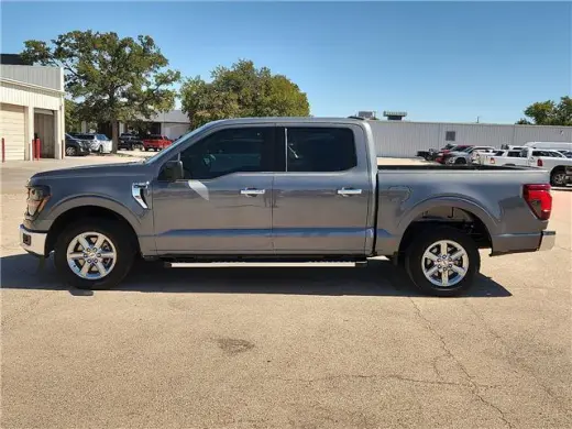 Ford F-150 2025 4x2 XLT 4p SuperCrew 5.5 pies SB