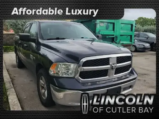 Ram 1500 Clásico 2020 4x2 SLT 4p Cab Crew 6.3 ft. SB Pickup