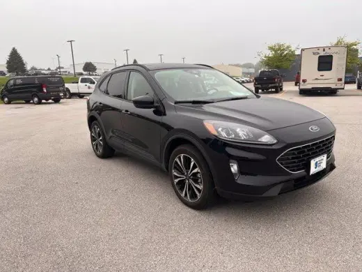 Ford Escape 2022 con tracción en las ruedas AWD y SEL 4dr SUV