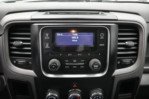 Ram 2500 2015 4x4 Tradesman 4dr Crew Cab 8 ft. LB Pickup
