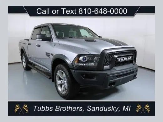 Ram 1500 Clásico 2021 4x4 SLT 4dr Cabina de Crew 5.5 ft. Pickup