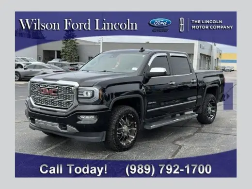 GMC Sierra 1500 2017 4x4 Denali 4dr Crew Cab 5.8 ft. SB