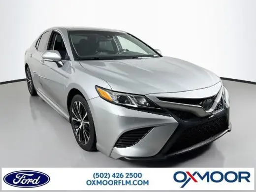 Toyota Camry 2018 SE Sedán de 4 puertas