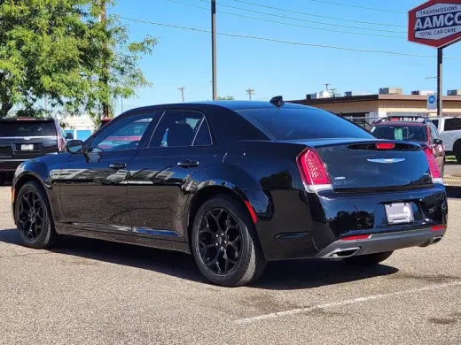 2017 Chrysler 300