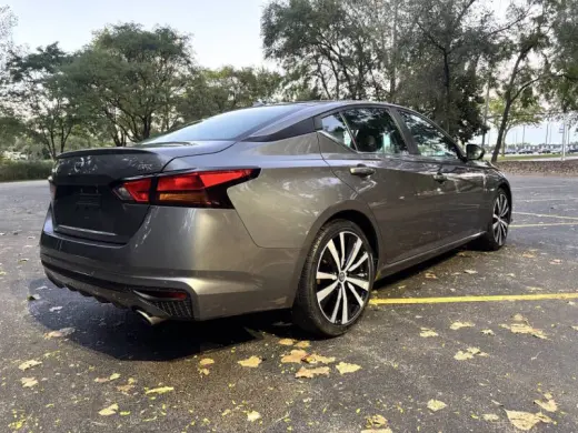 Nissan Altima 2021