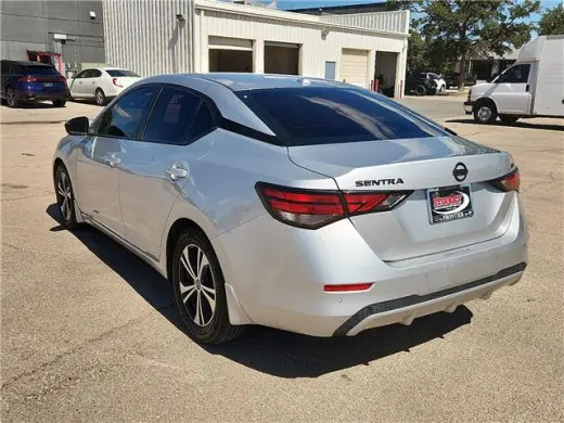 Nissan Sentra 2021 SV Sedán de 4 puertas