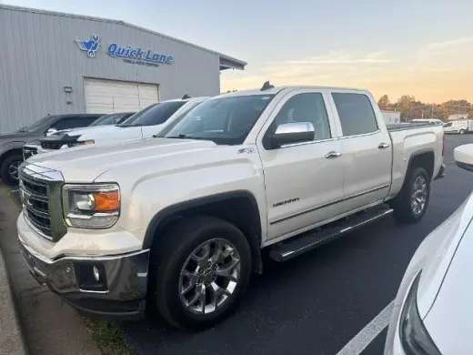 GMC Sierra 1500 2015 4x4 SLT 4p. Camioneta de Tripulación 5.8 pies de caja larga