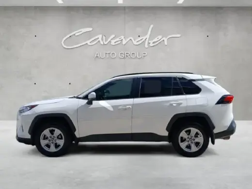 Toyota RAV4 2019 XLE 4p SUV
