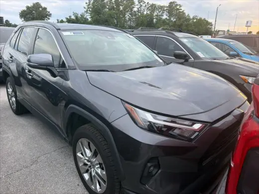 Toyota RAV4 2023 XLE Premium 4p SUV