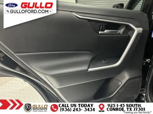 Toyota RAV4 2021 XLE Premium 4dr SUV